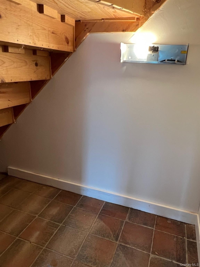 121 E Hook Cross Road - Photo 9