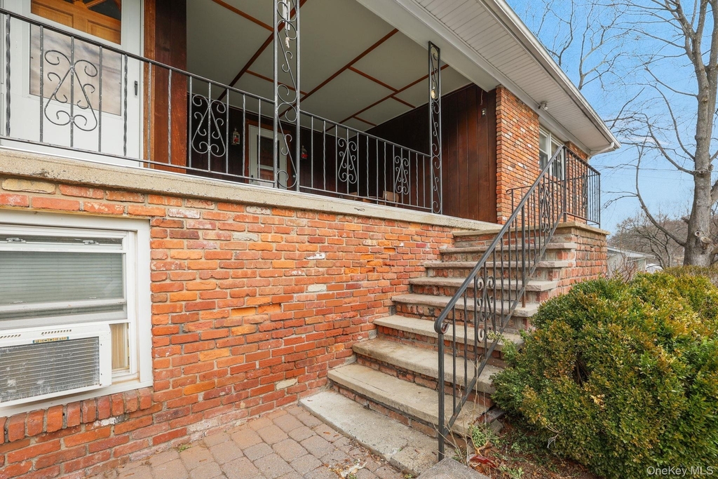 2 Gillis Avenue - Photo 2