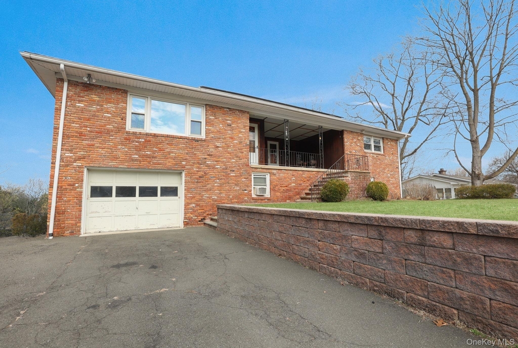 2 Gillis Avenue - Photo 1