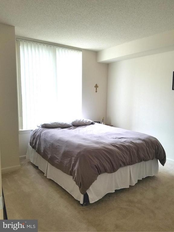 2726 Gallows Road - Photo 8