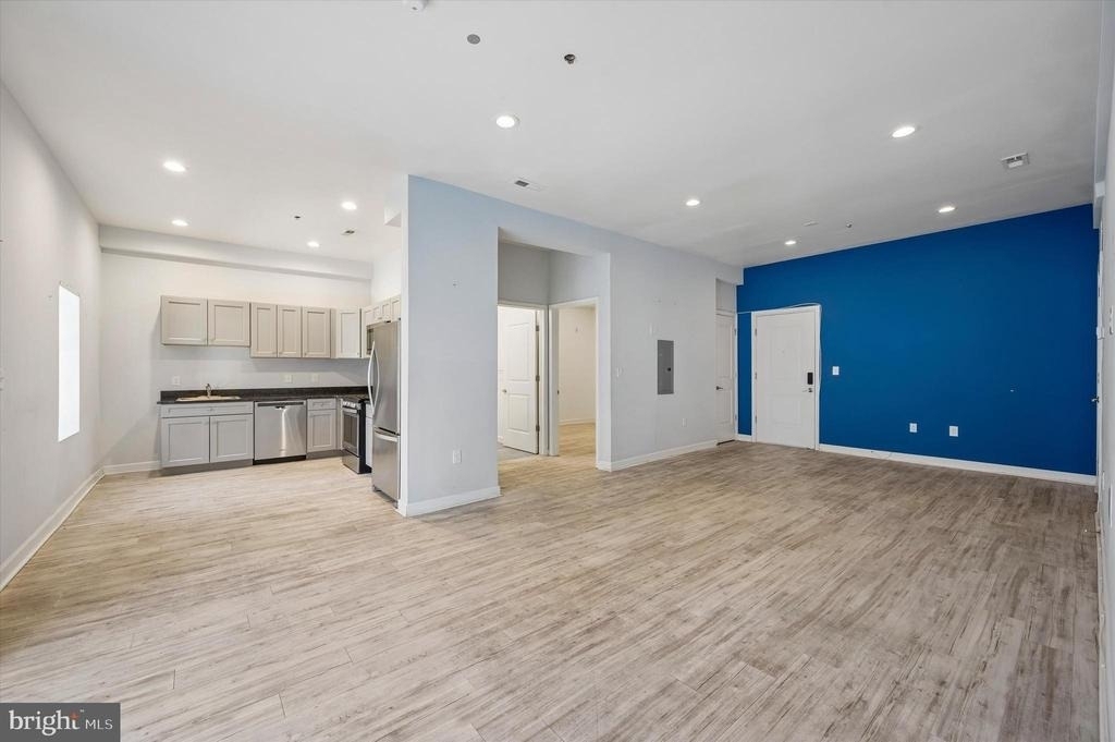 980 N Marshall Street - Photo 12
