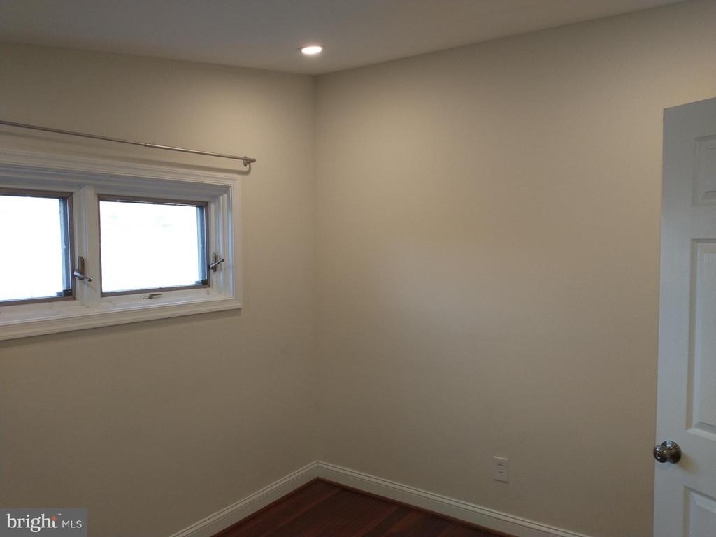 512 Dartmouth Drive - Photo 9