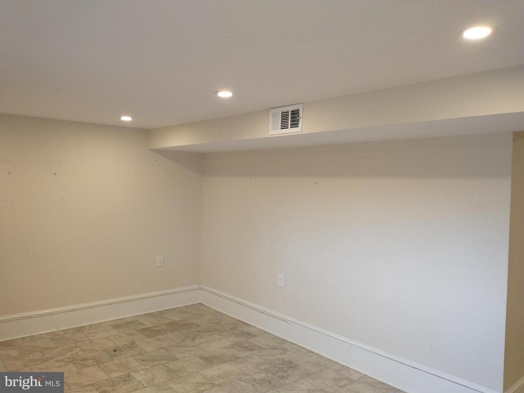 512 Dartmouth Drive - Photo 18