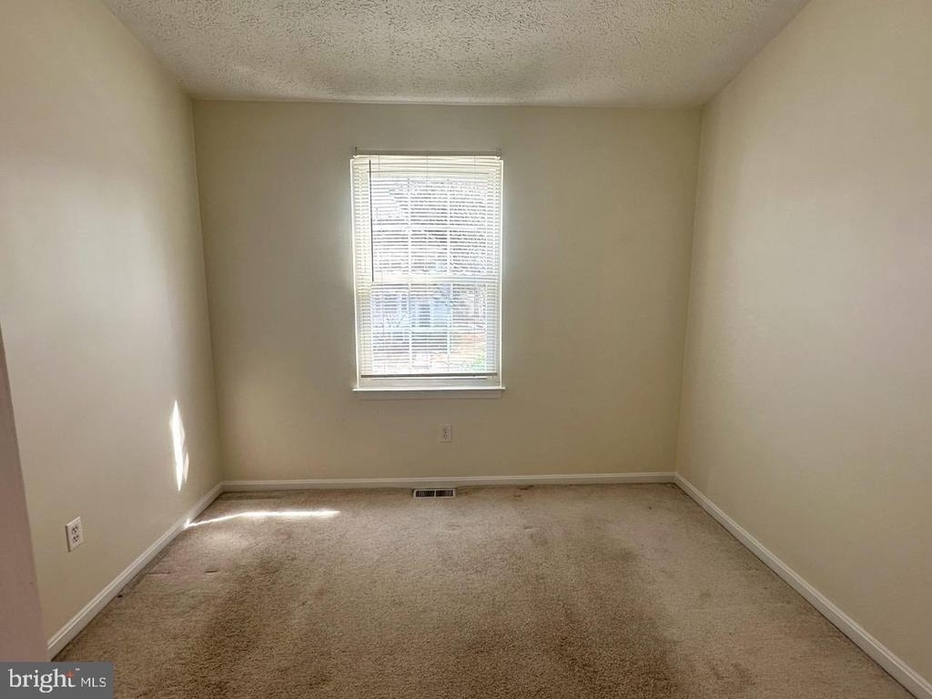 898 Bayridge Drive - Photo 21