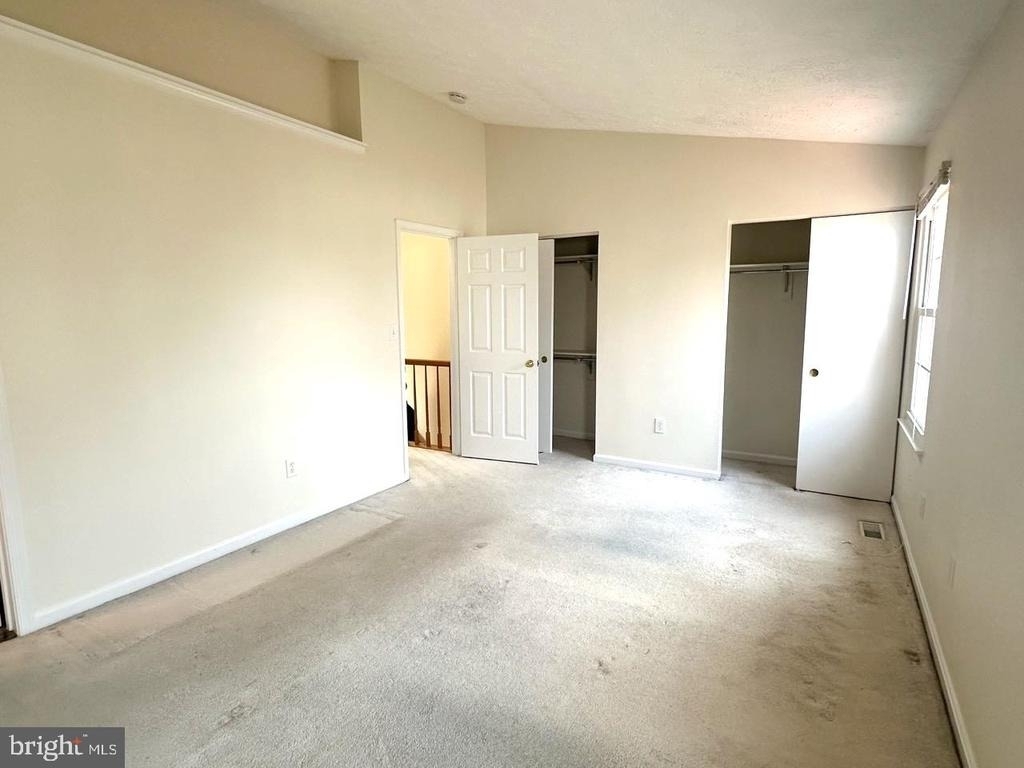 898 Bayridge Drive - Photo 13
