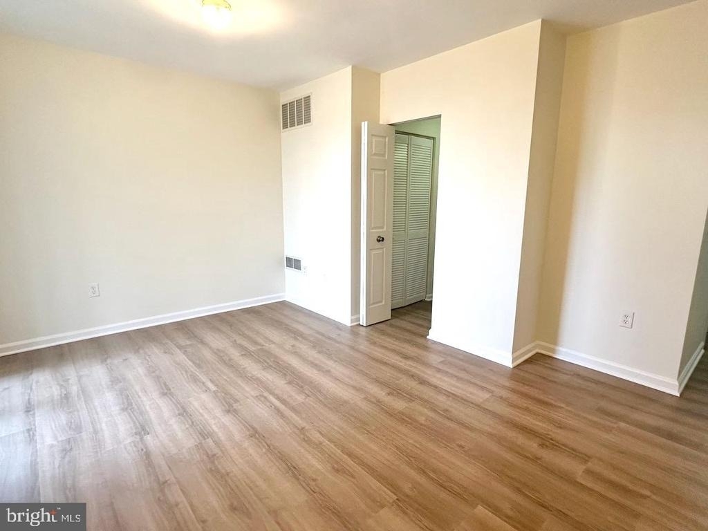 898 Bayridge Drive - Photo 30