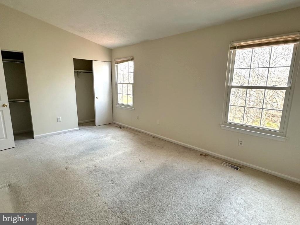 898 Bayridge Drive - Photo 14