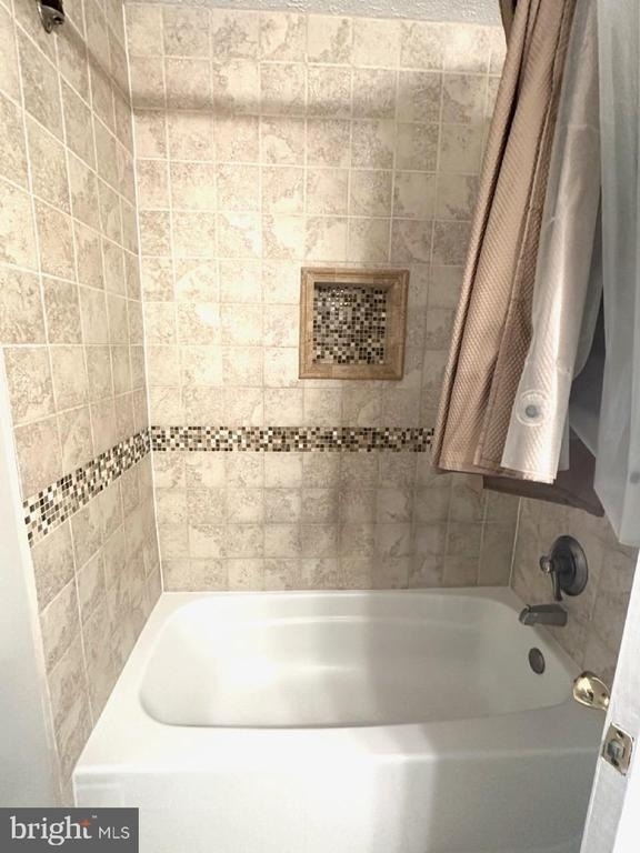 898 Bayridge Drive - Photo 17