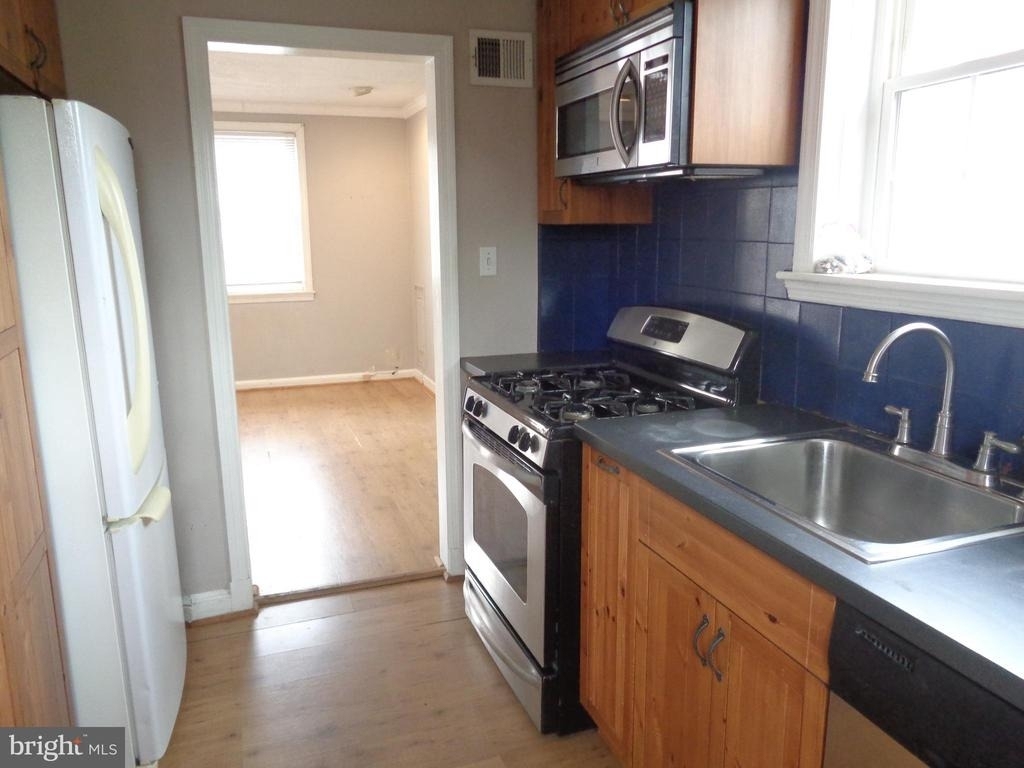 3104 Parker Avenue - Photo 7