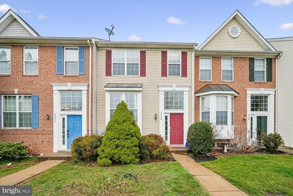 4858 Marsden Place - Photo 0