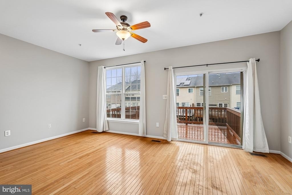 4858 Marsden Place - Photo 9