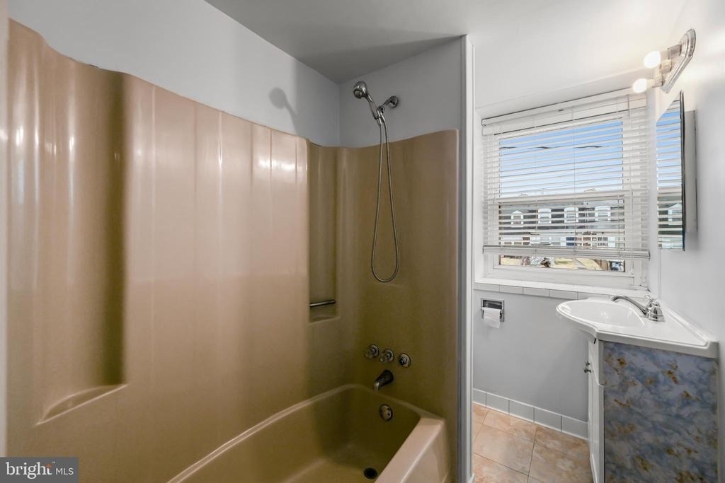 1610 Wentworth Avenue - Photo 23