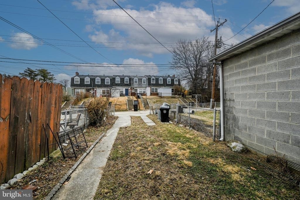 1610 Wentworth Avenue - Photo 3