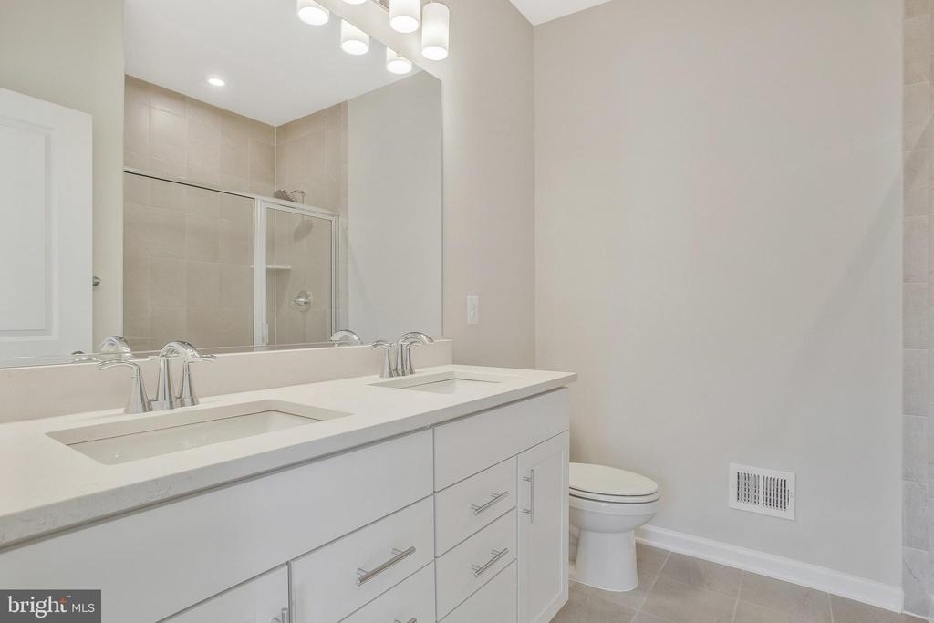 244 Mainstream Drive - Photo 19