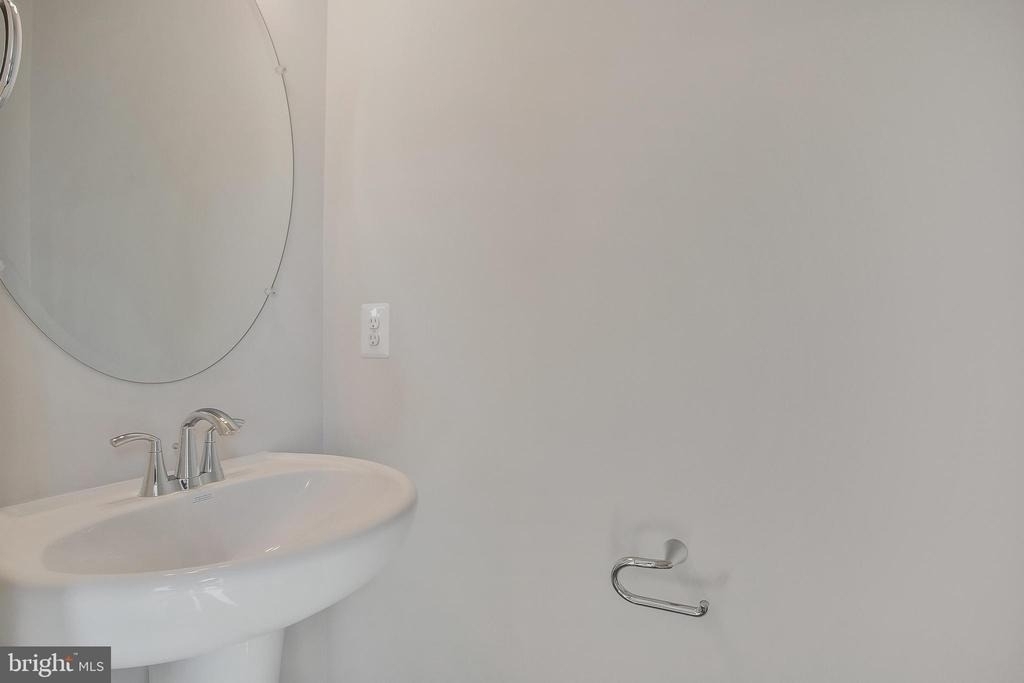 244 Mainstream Drive - Photo 4