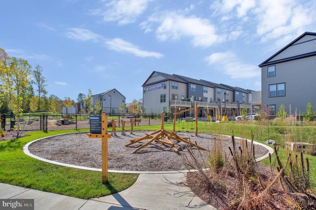 244 Mainstream Drive - Photo 31