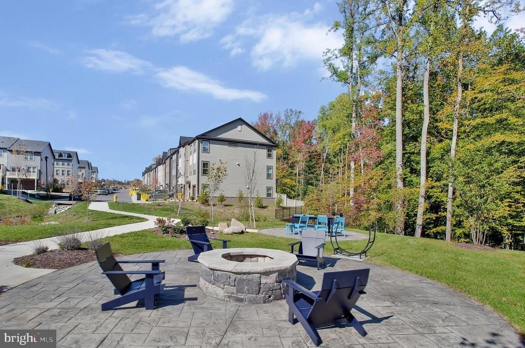 244 Mainstream Drive - Photo 30