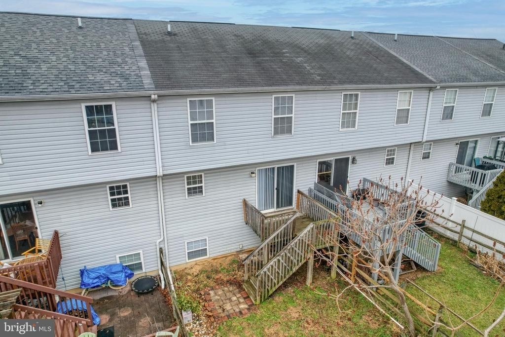 407 Champs Lane - Photo 3