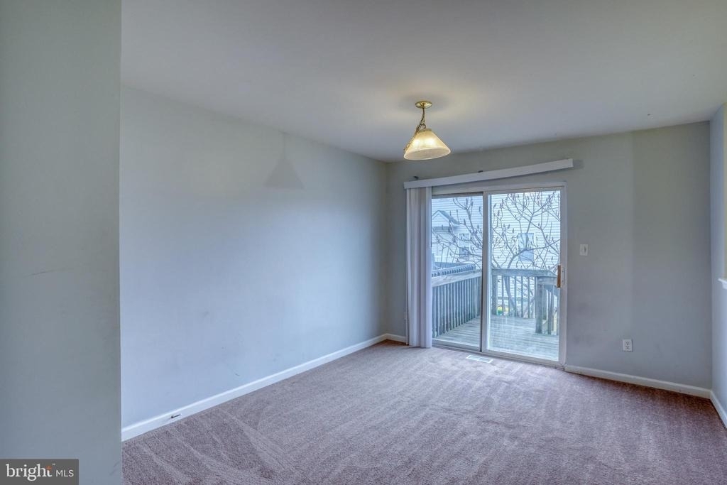 407 Champs Lane - Photo 10