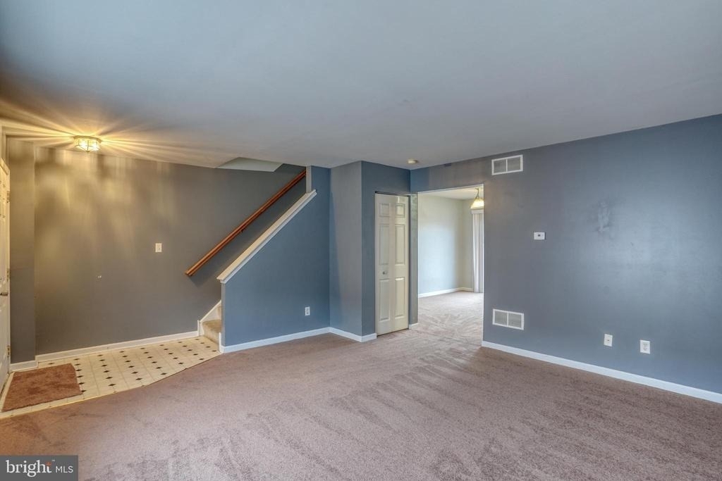407 Champs Lane - Photo 9