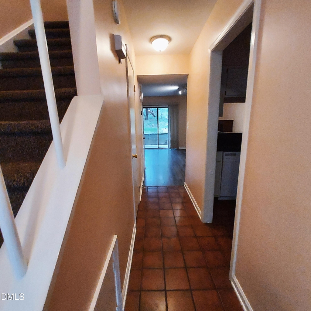 875 Martin Luther King Jr - Photo 2