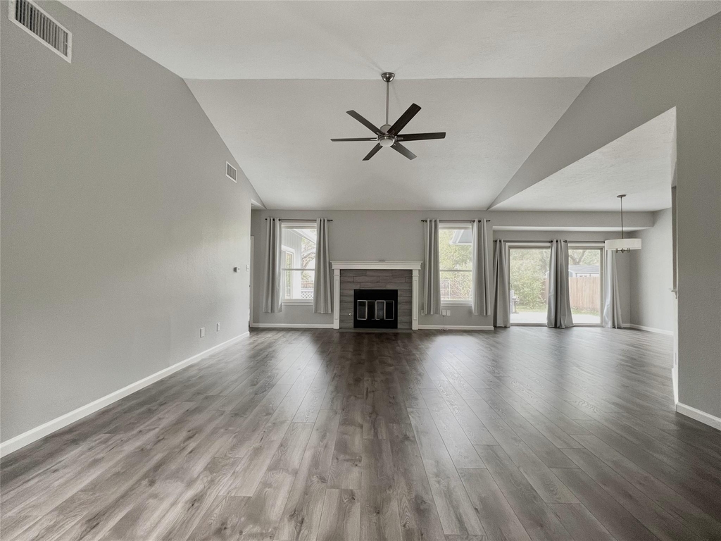 11917 Meadowfire Dr - Photo 3