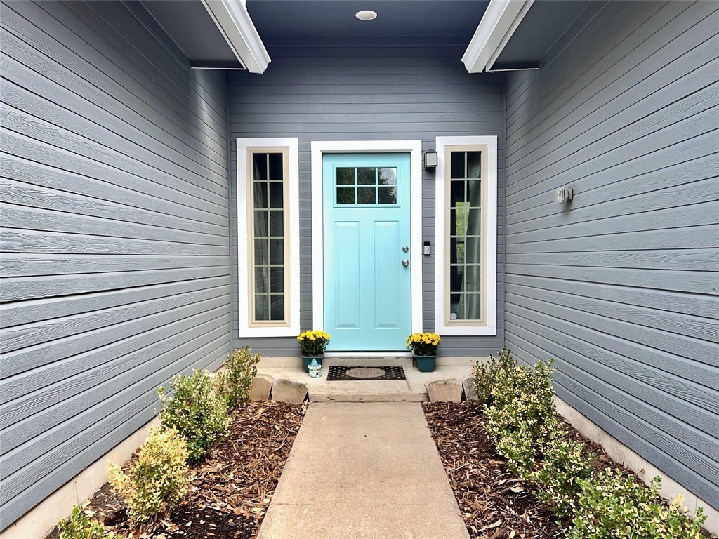 11917 Meadowfire Dr - Photo 2