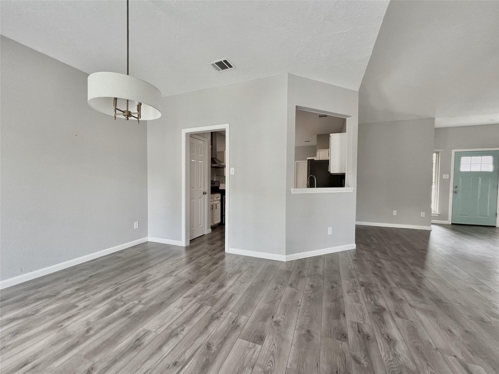11917 Meadowfire Dr - Photo 6