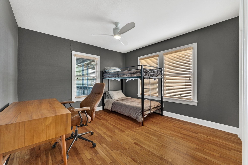 609 Fletcher St - Photo 18