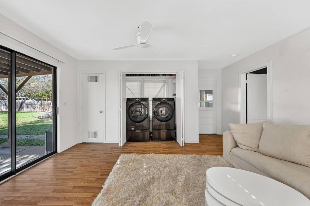 609 Fletcher St - Photo 17
