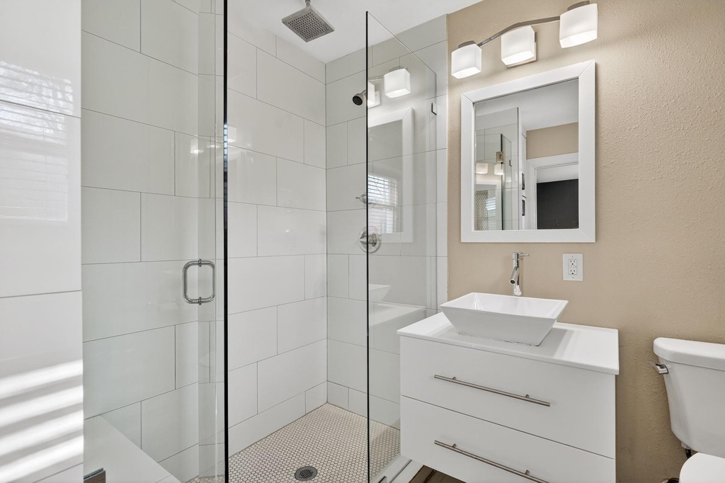 609 Fletcher St - Photo 13