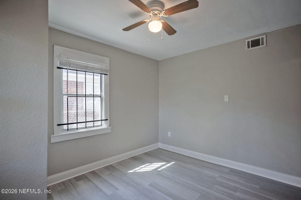 2036 W 11th Street - Photo 16