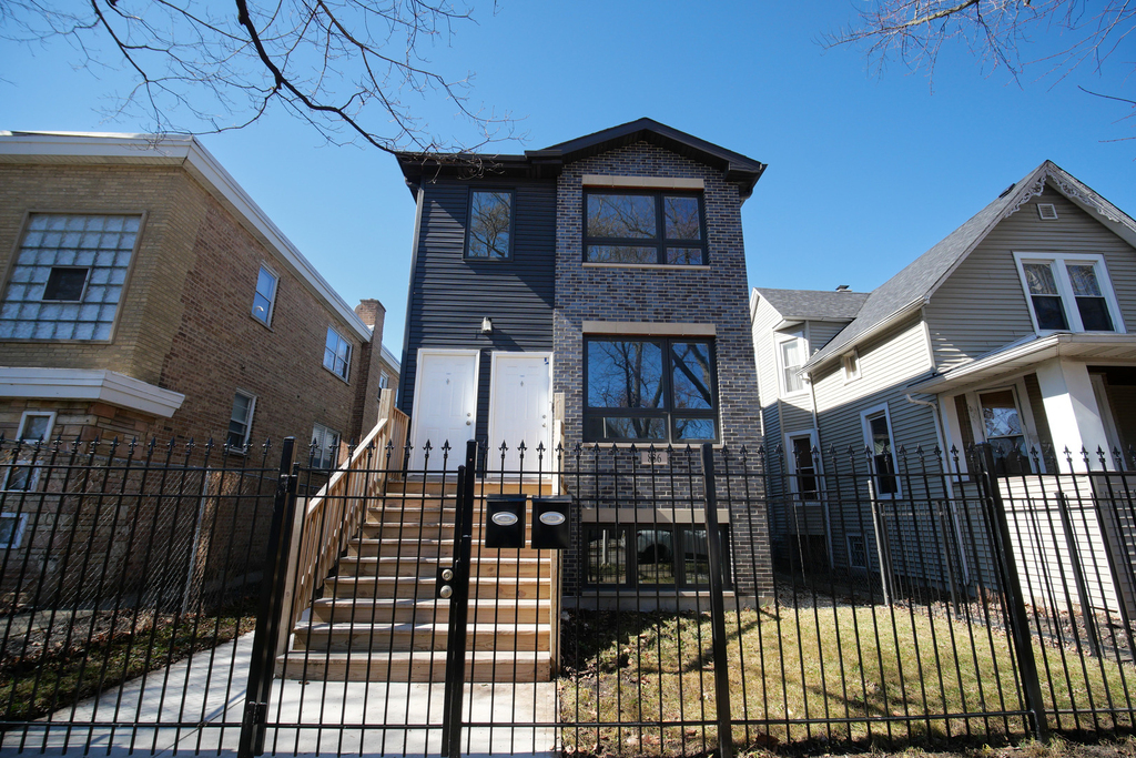 836 N Parkside Avenue - Photo 0