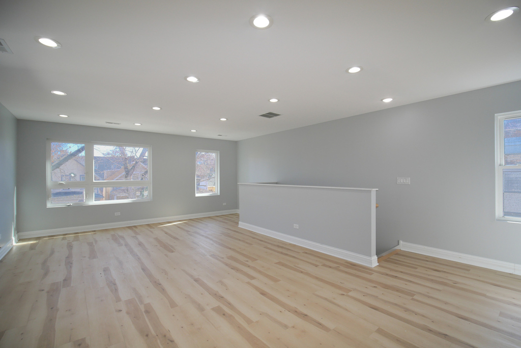 836 N Parkside Avenue - Photo 3