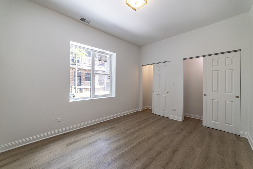 6911 S Kimbark Avenue - Photo 9