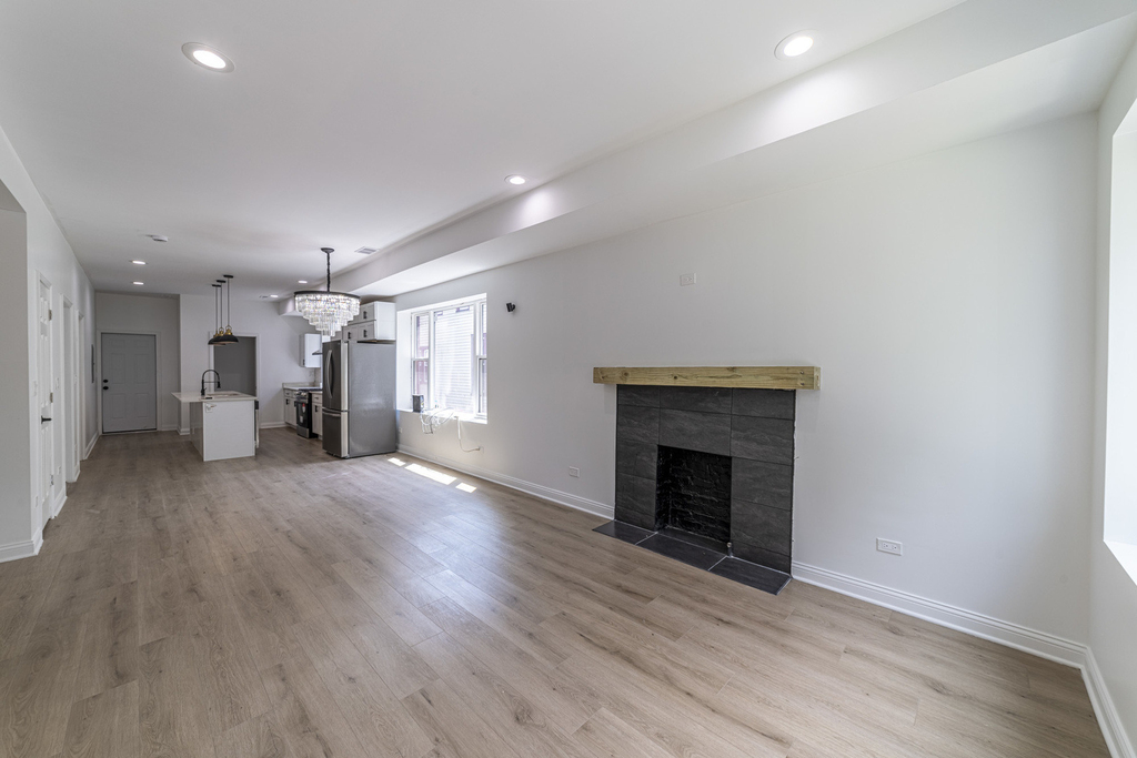 6911 S Kimbark Avenue - Photo 1