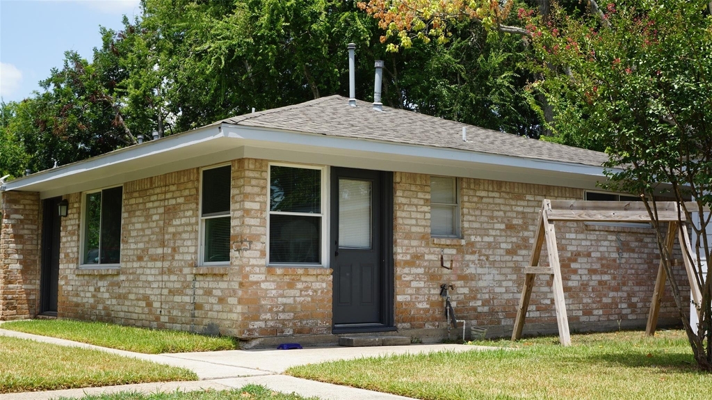 604 Wilson Road - Photo 1