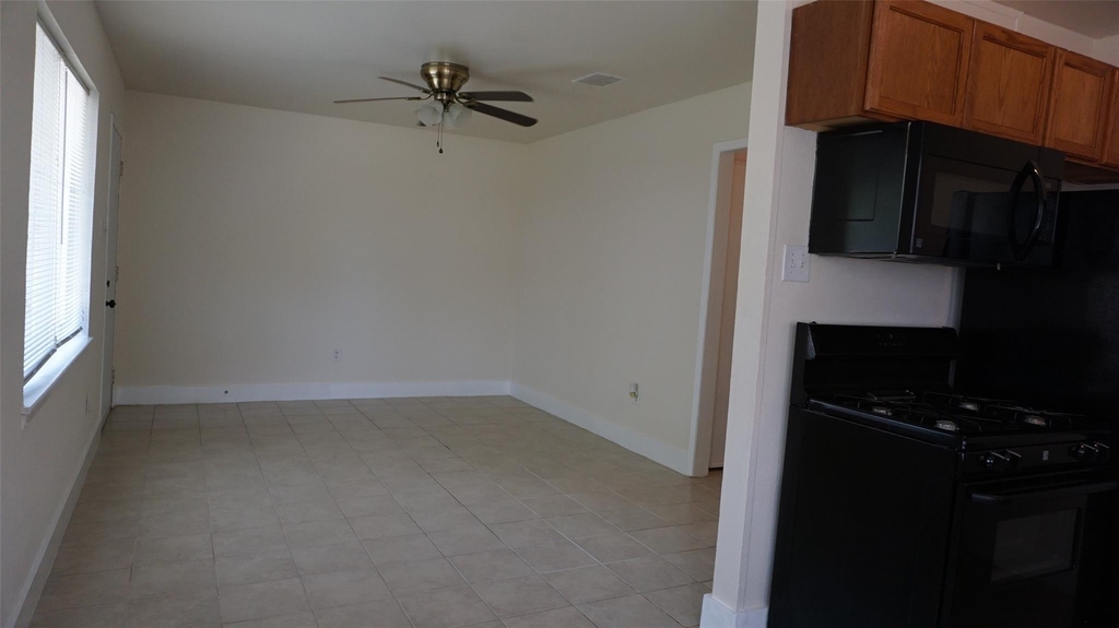 604 Wilson Road - Photo 8