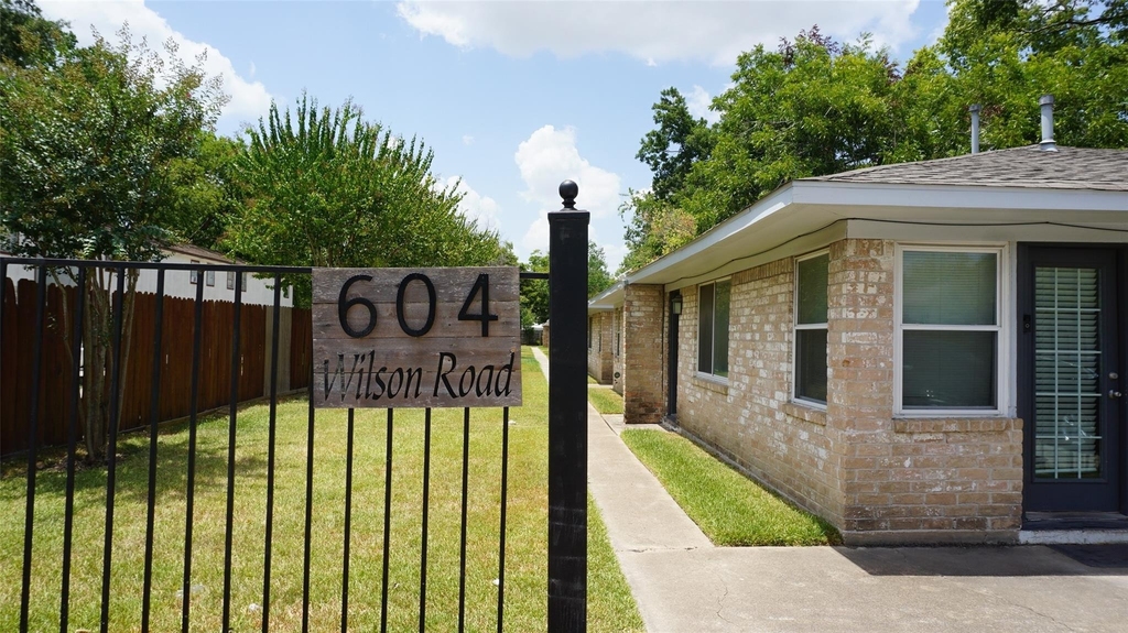 604 Wilson Road - Photo 0