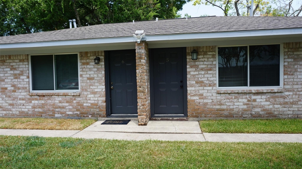 604 Wilson Road - Photo 2