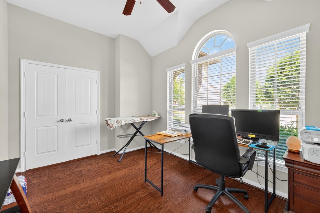 13935 Manobrook Court - Photo 24