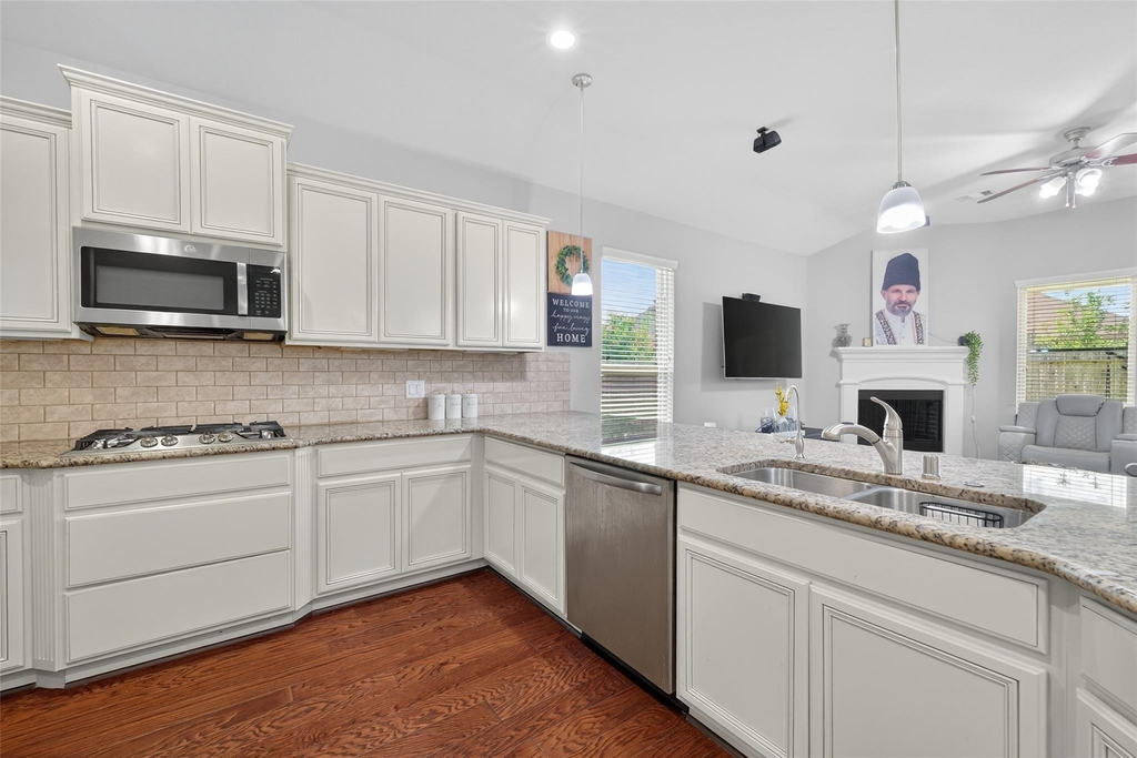13935 Manobrook Court - Photo 17