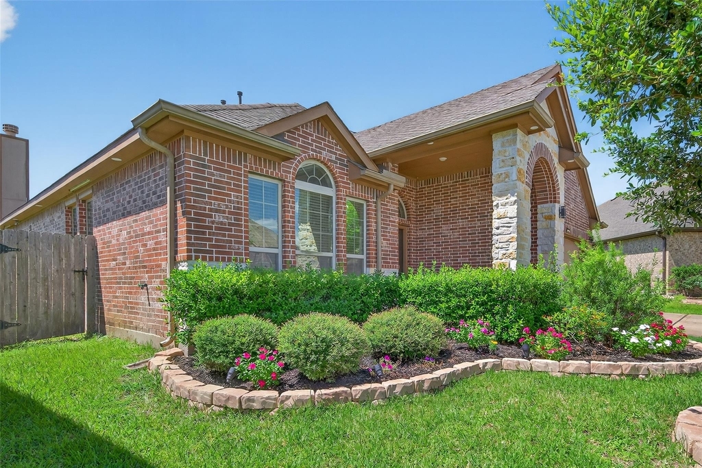 13935 Manobrook Court - Photo 1