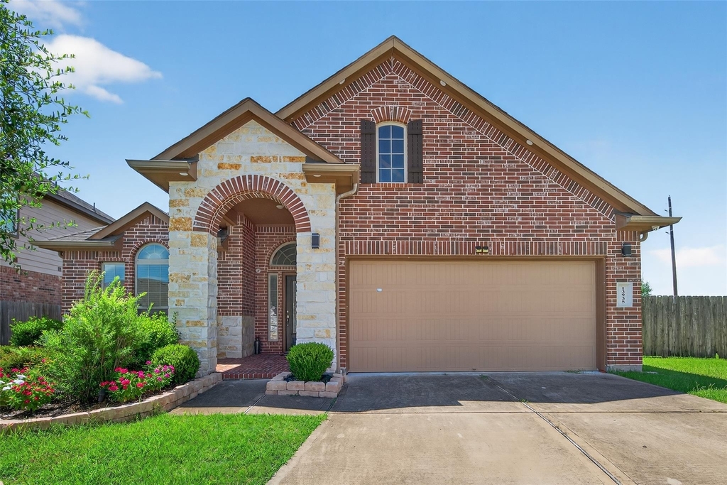 13935 Manobrook Court - Photo 0