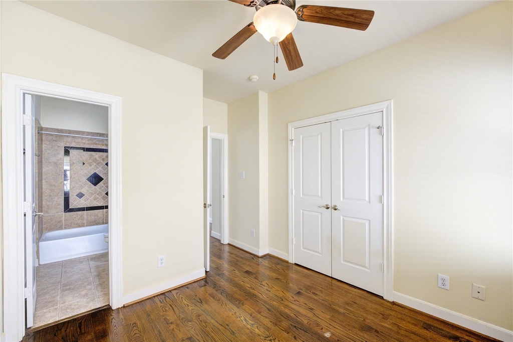 5813 Washington Avenue - Photo 32