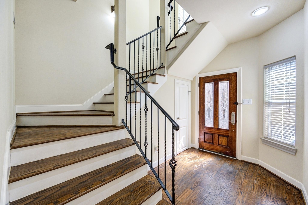 5813 Washington Avenue - Photo 5