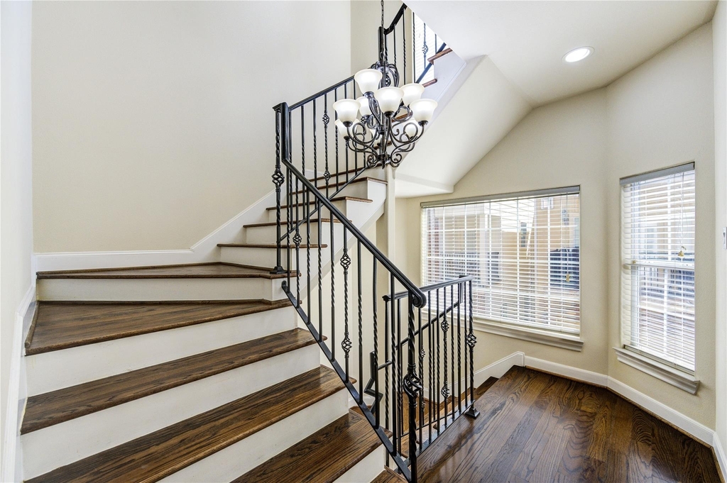 5813 Washington Avenue - Photo 11