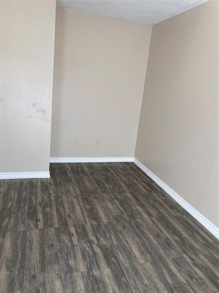7952 Grove Ridge Drive - Photo 8
