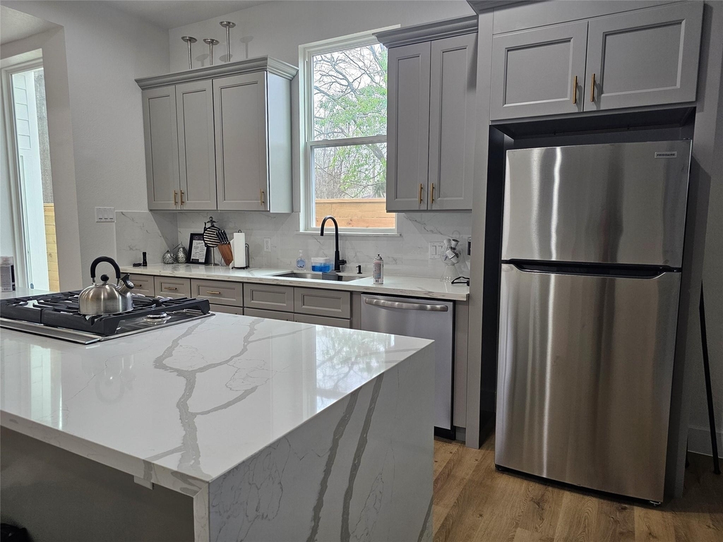 4217 Hare Street - Photo 2