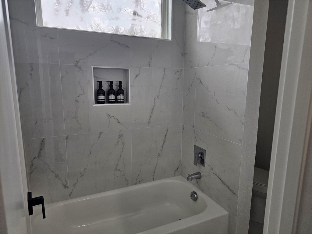 4217 Hare Street - Photo 8